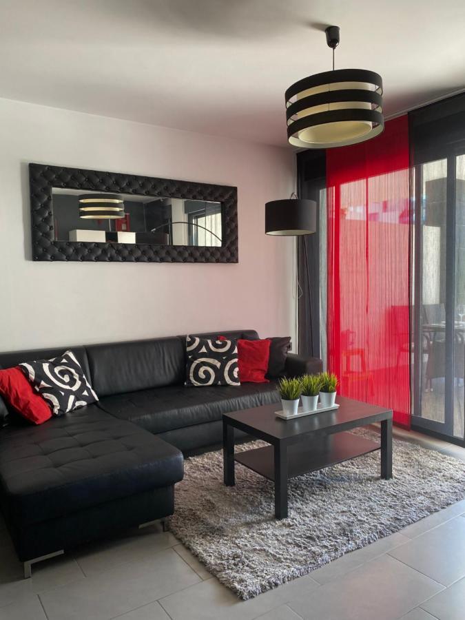 Oasis Beach Apartments Alicante Luaran gambar