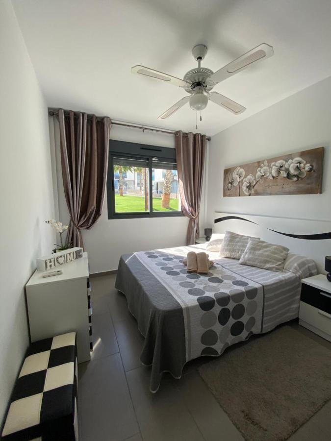 Oasis Beach Apartments Alicante Luaran gambar