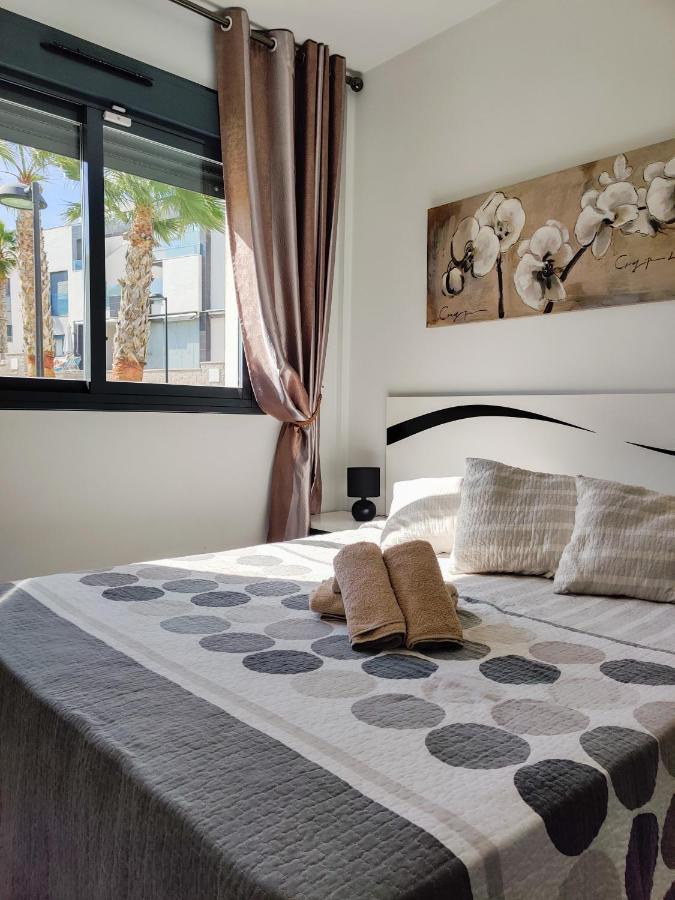 Oasis Beach Apartments Alicante Luaran gambar