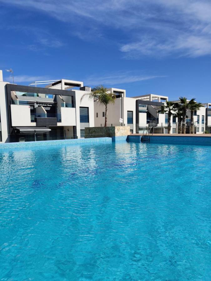 Oasis Beach Apartments Alicante Luaran gambar