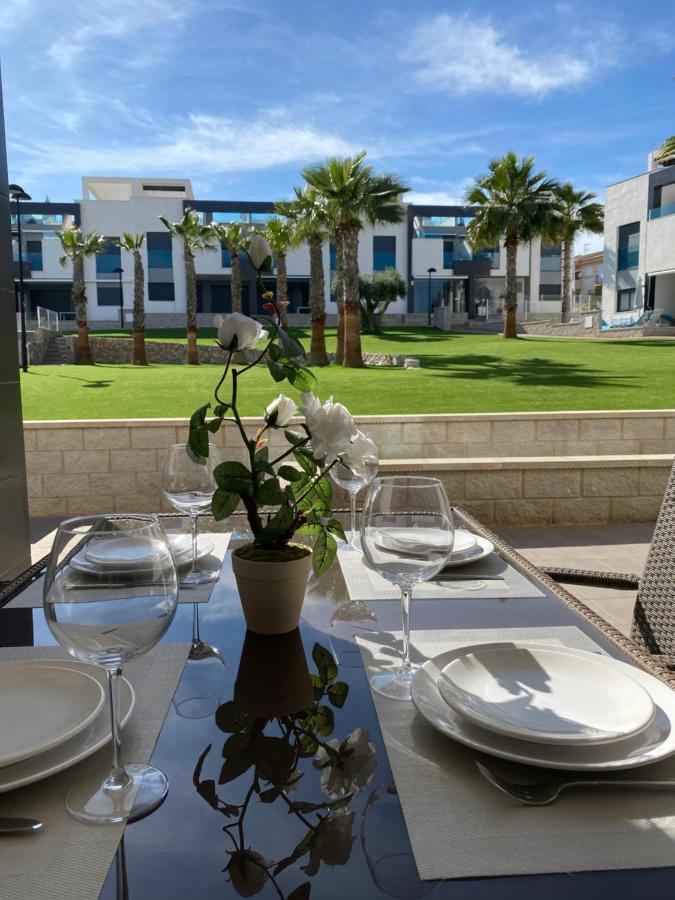 Oasis Beach Apartments Alicante Luaran gambar
